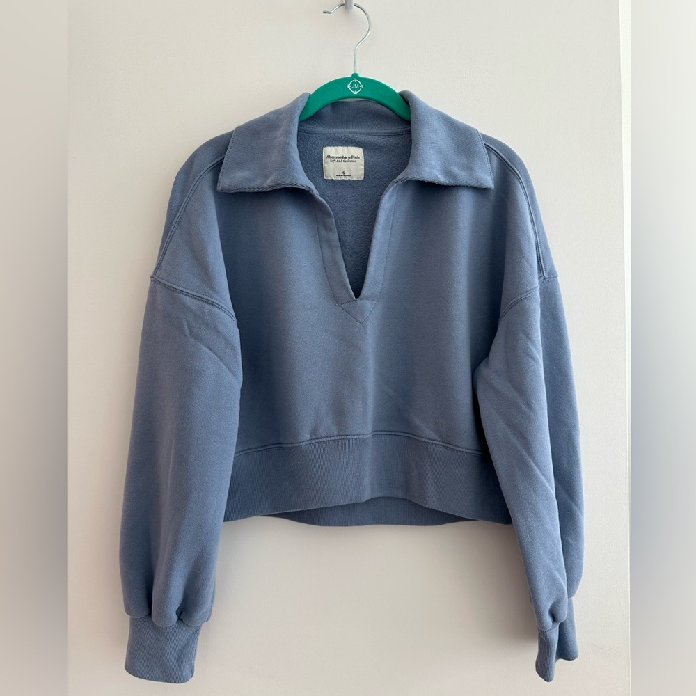 Abercrombie Cropped Sweatshirt (Soft A&F Collection)